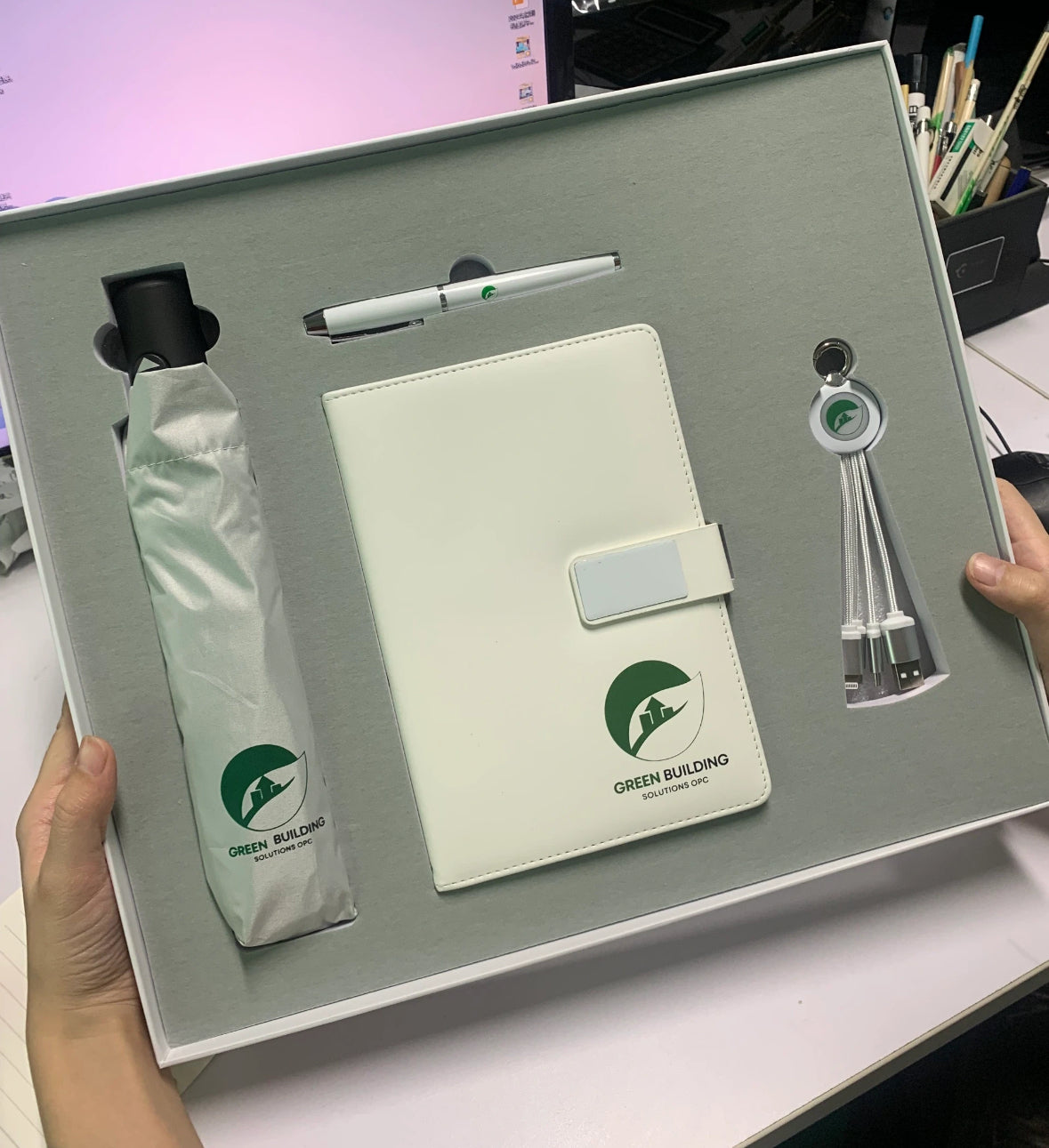 Premium Gift Set for New Employee Boarding